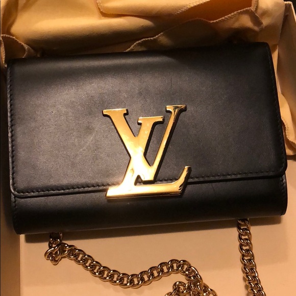 Crossbody - Picture 4 of 7